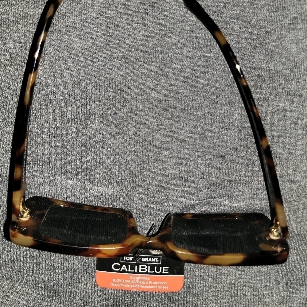 FOSTER GRANT Sunglasses 100% UVA-UVB Lens Protection Scratch & Impact Resistan - Picture 2 of 3